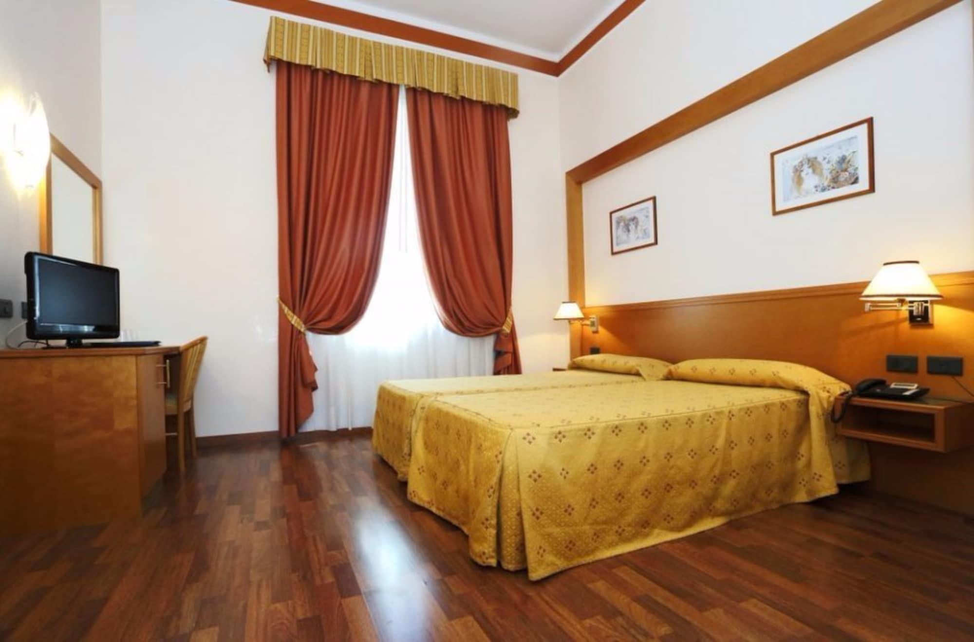 Hotel Estense Модена Экстерьер фото