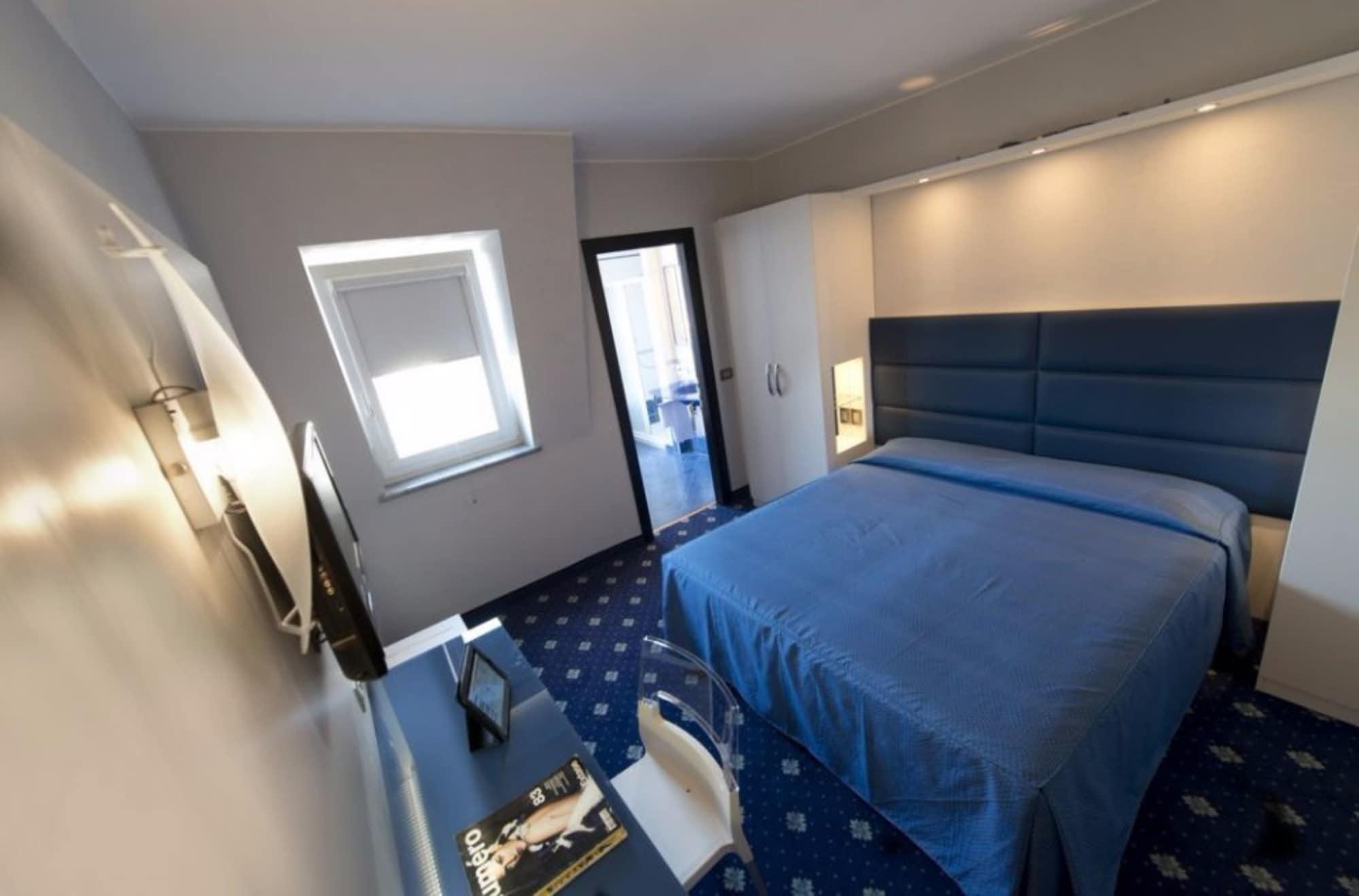 Hotel Estense Модена Экстерьер фото
