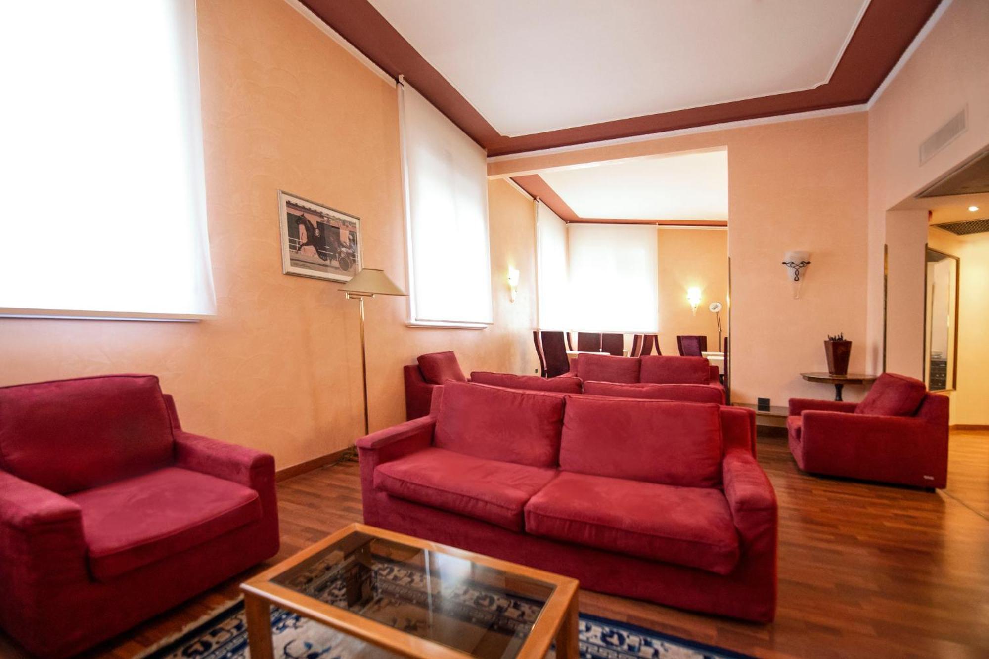 Hotel Estense Модена Экстерьер фото
