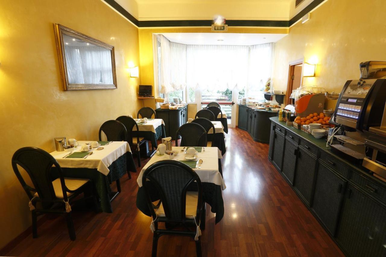 Hotel Estense Модена Экстерьер фото